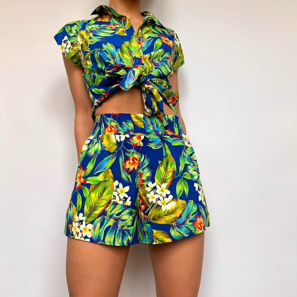 foreign exchange hawaiian print set